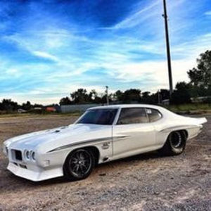 Meet your Posher, Andrés